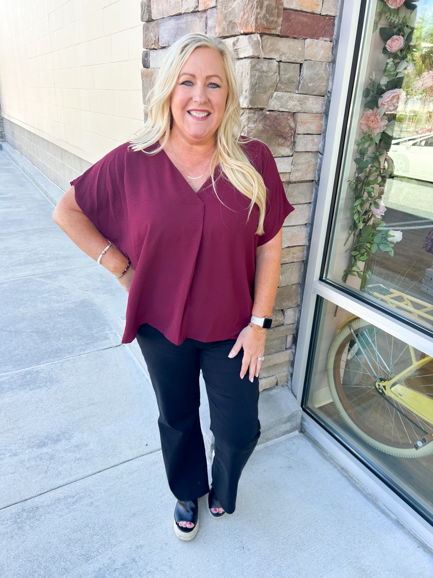 Cafe Patio V-Neck Garnet Top