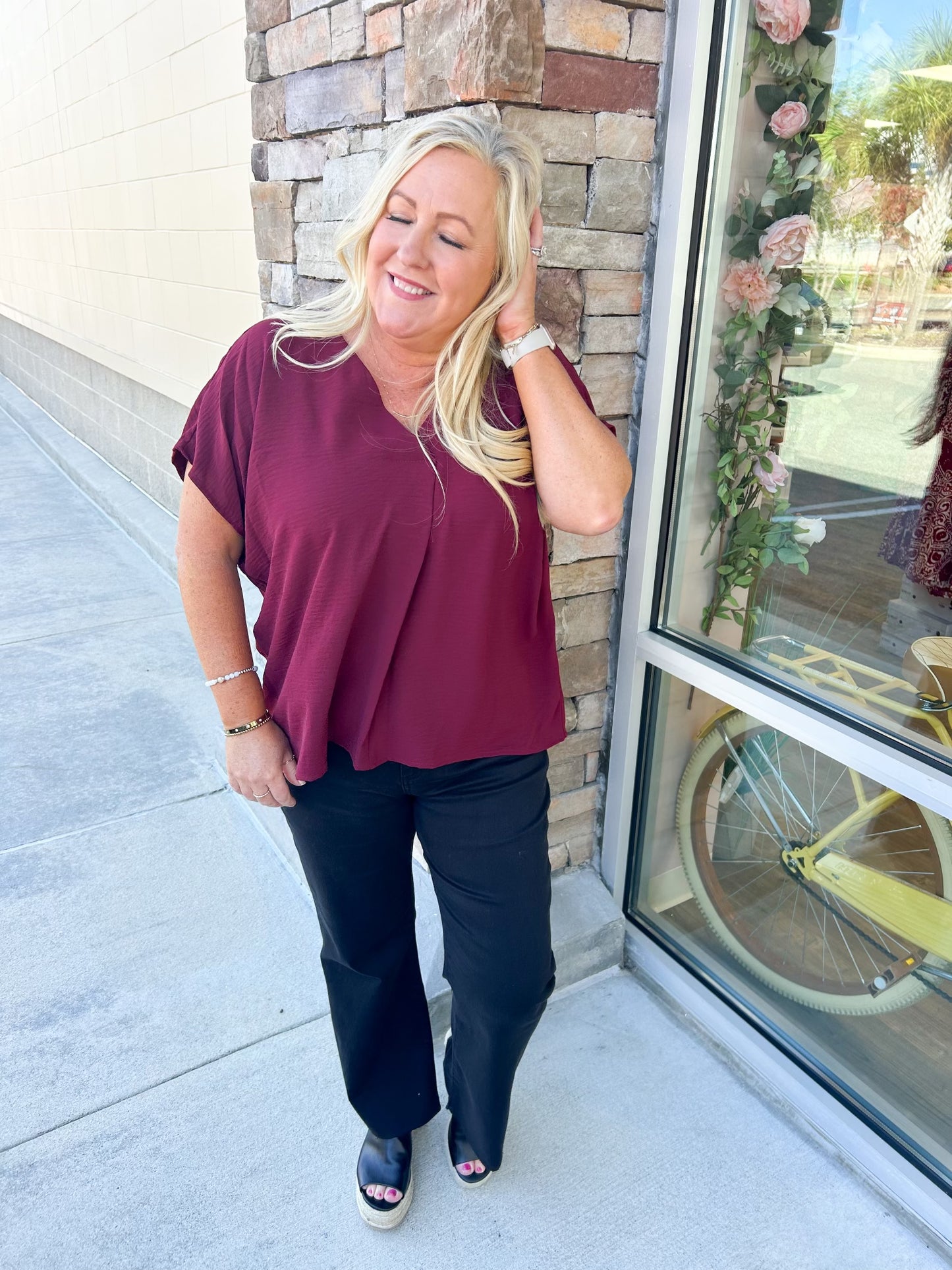 Cafe Patio V-Neck Garnet Top