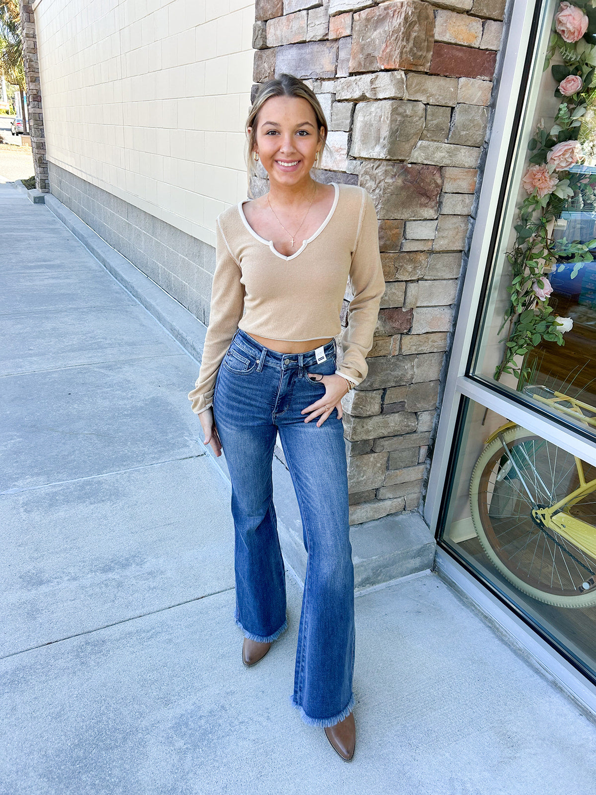 Autumn Brunch V-Neck Cropped Long Sleeve