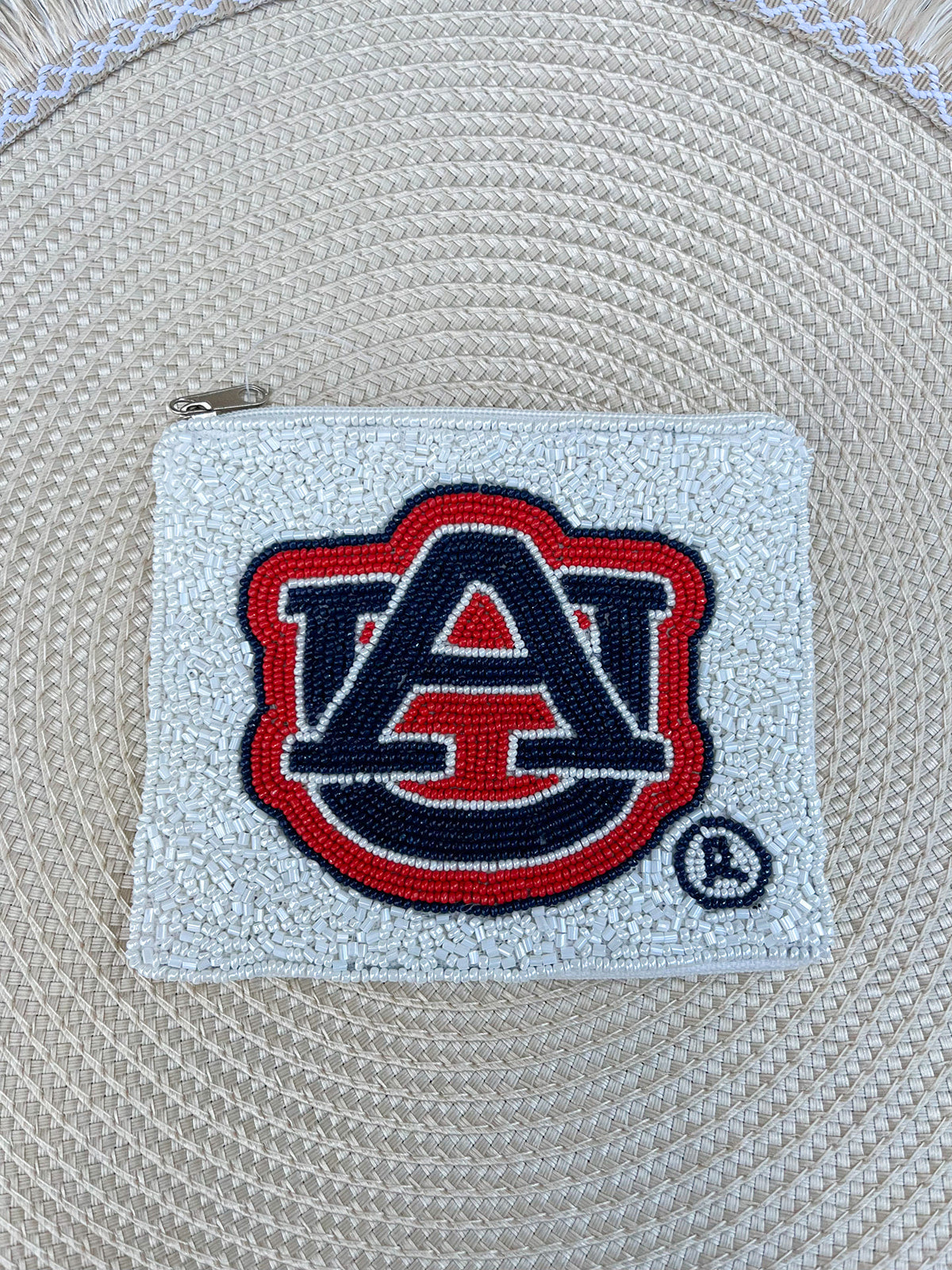 Auburn White Beaded Coin Pouch - The Pink Pineapple 850