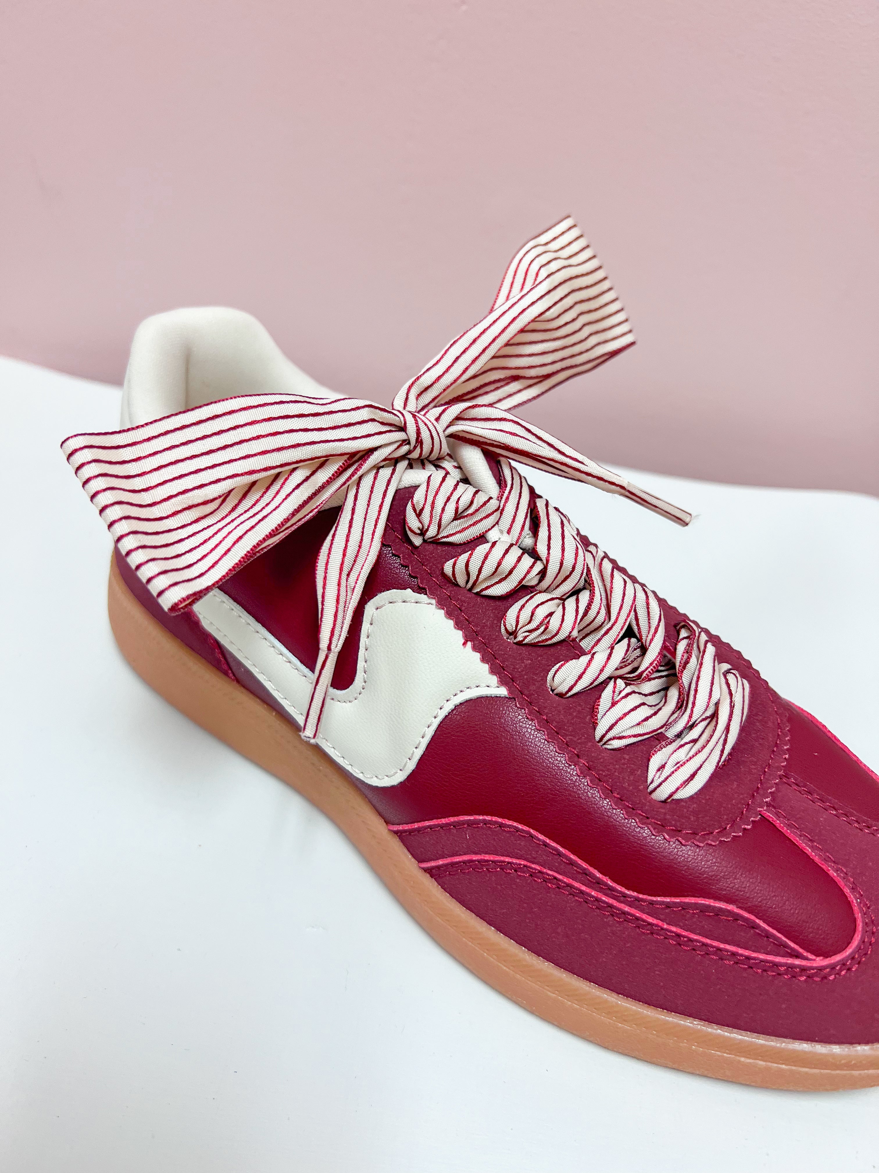 The Bonfire Nights Garnet & Cream Shoelaces