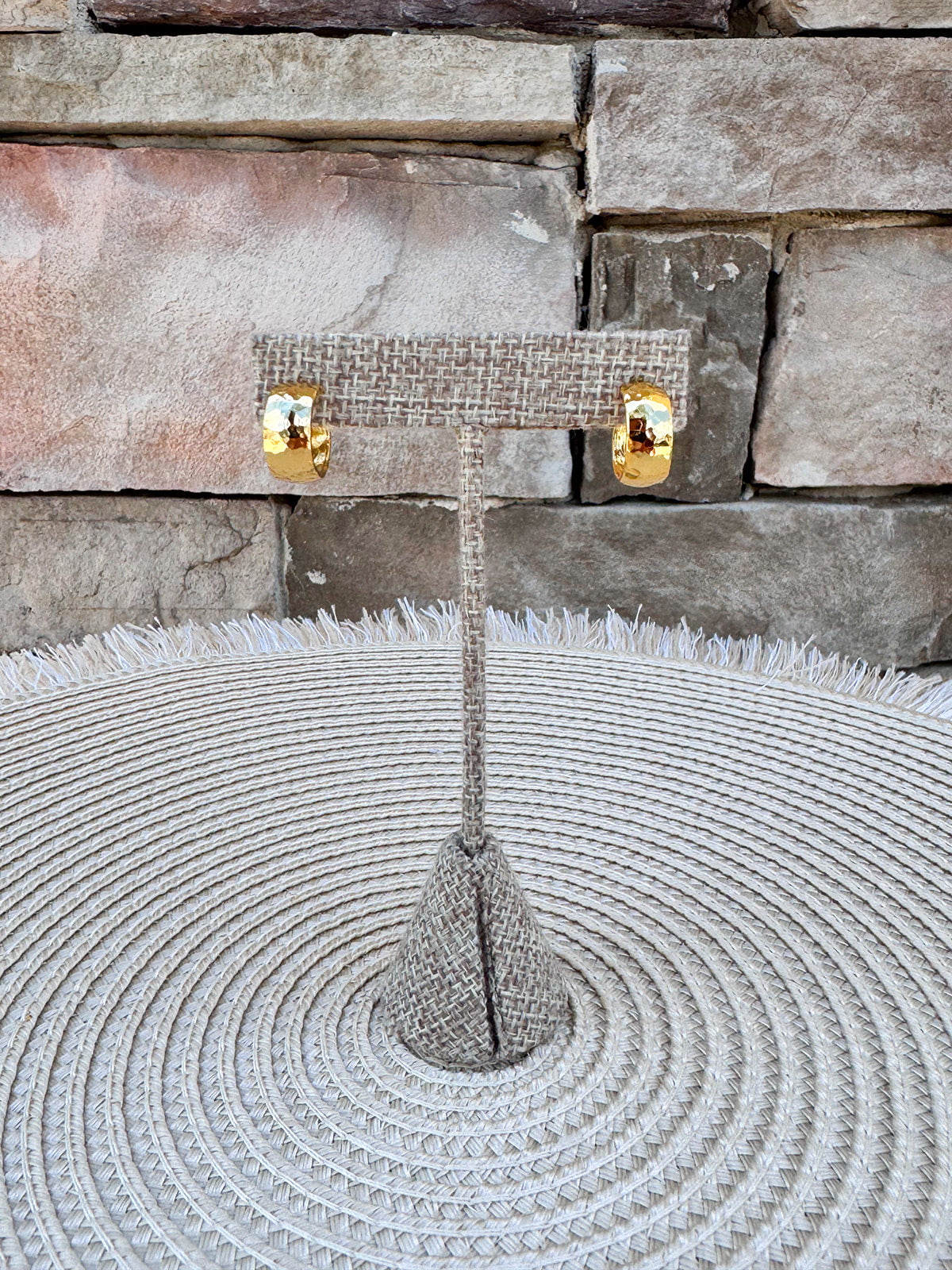 [Brenda Grands] Hammered Hoops- The Pink Pineapple 850
