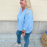 Complete Awe V-Neck Loose Fit in Chambray