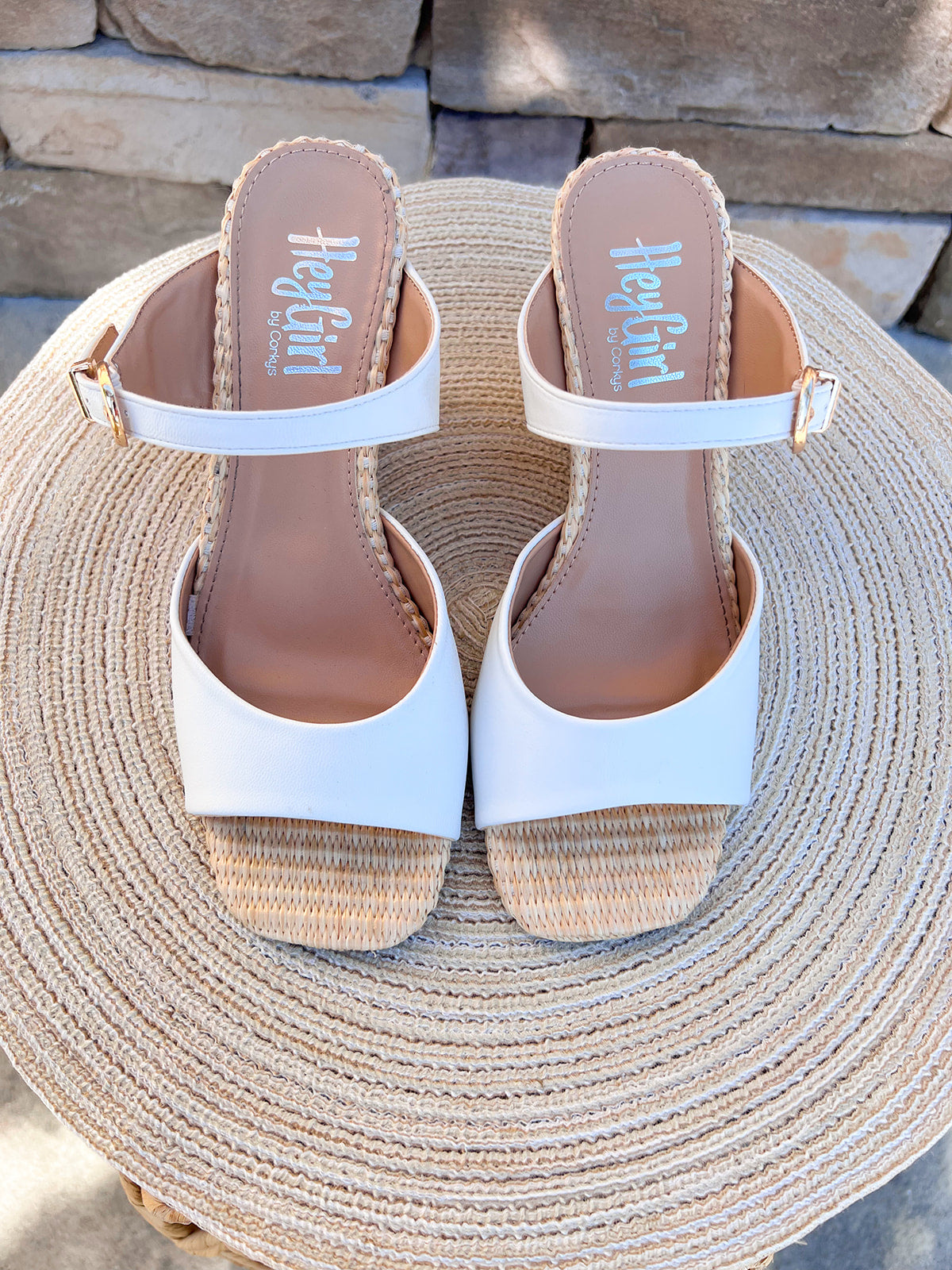 [Corkys] XOXO Wedges – White