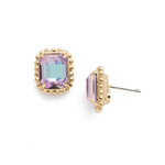 Bright gold-tone stud earrings with emerald-cut Vitrail Light crystals framed by a scalloped border from Sorrelli’s Octavia design.