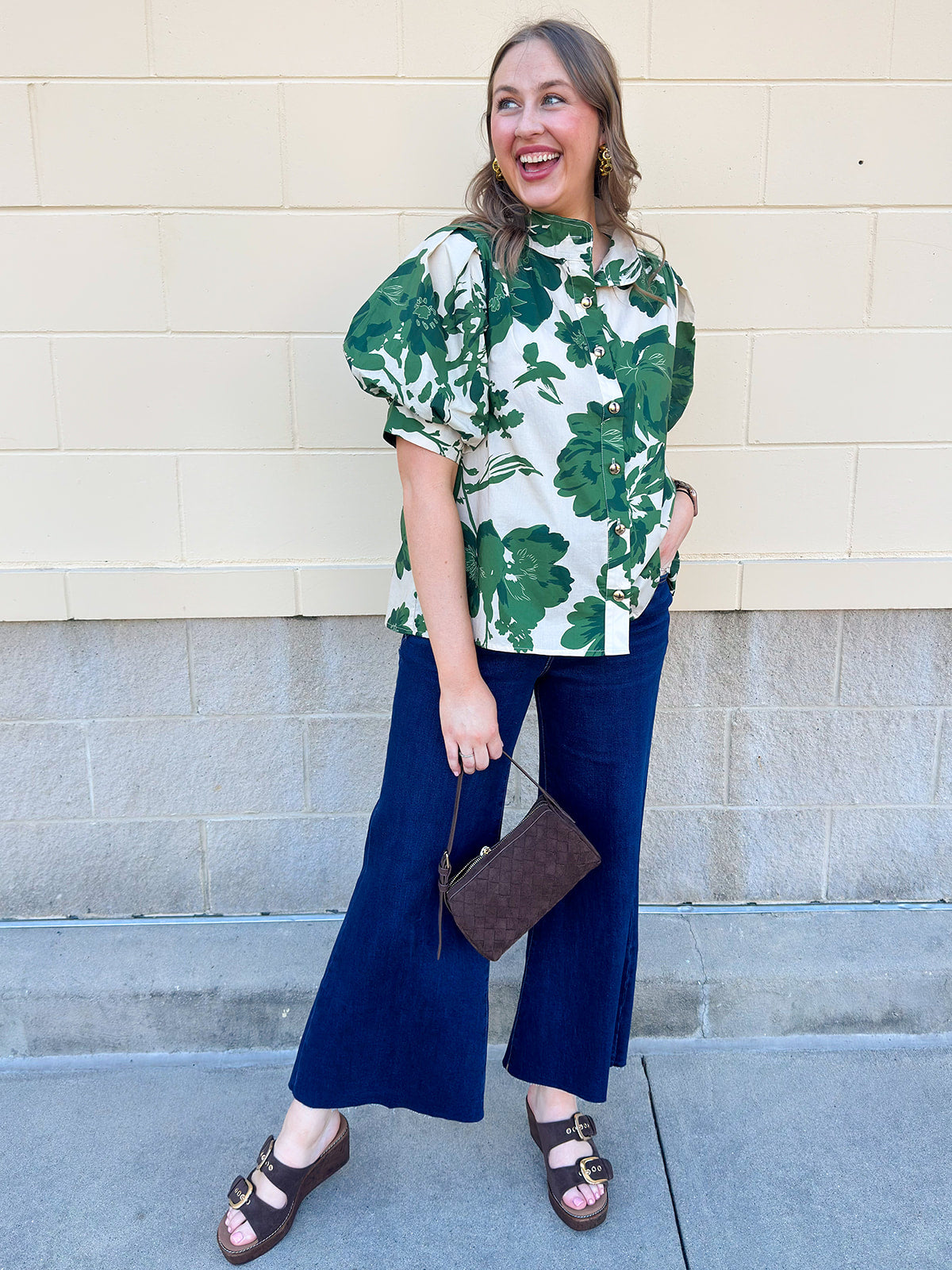  [Entro] Forest Floral Blouse featuring a cream background and dark green floral pattern.