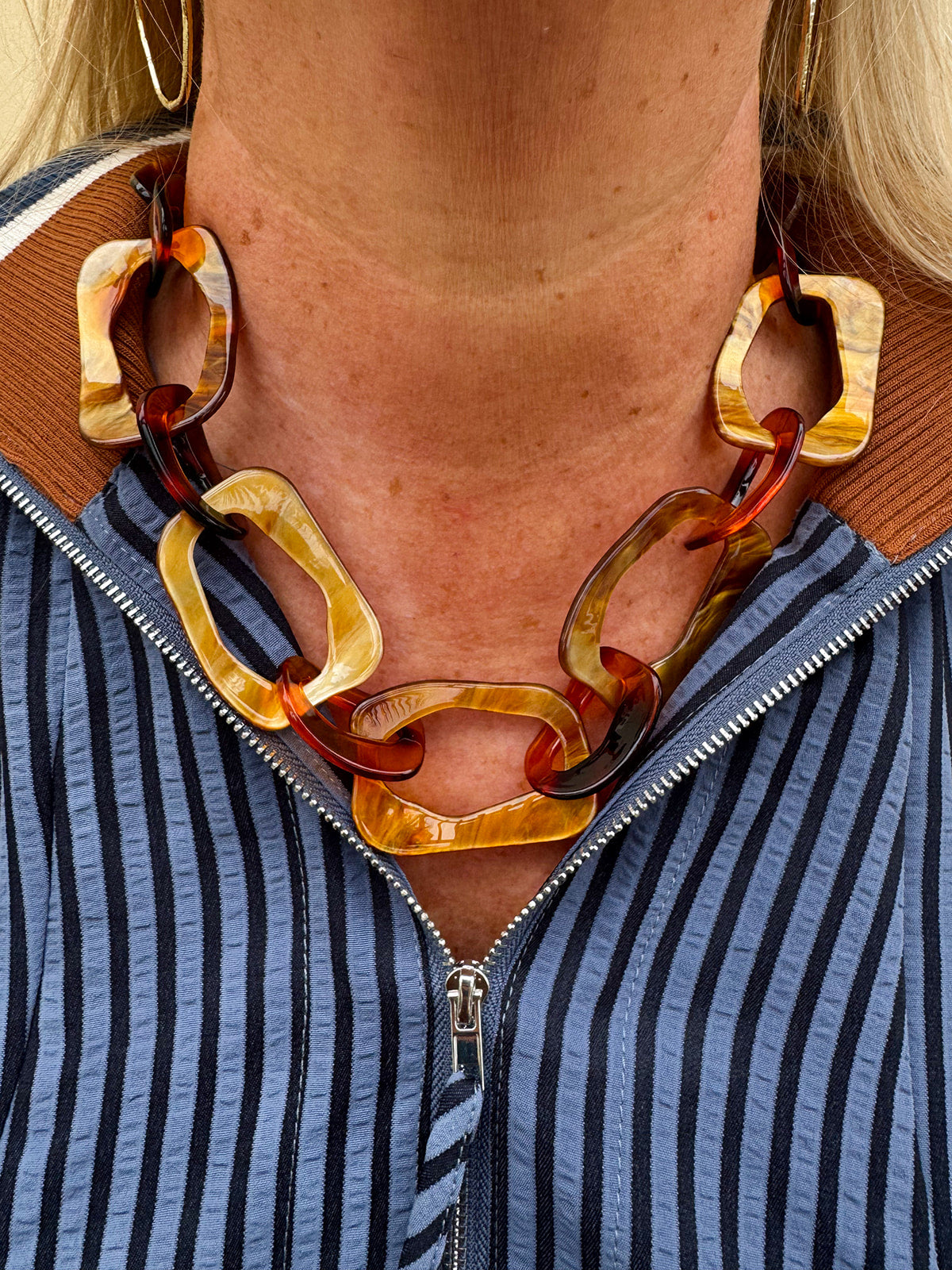 Chunky tortoise celluloid acetate link necklace with adjustable lobster clasp.