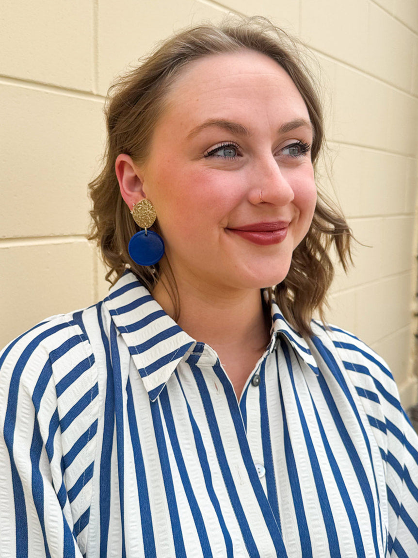 Evening Chic Gold & Cobalt Earrings with gold-toned hammered top stud and glossy cobalt resin circle drop.