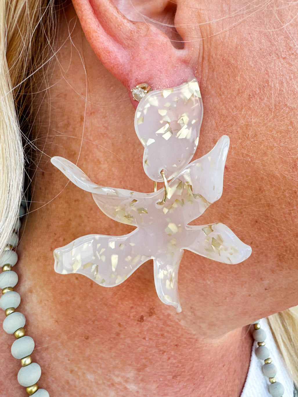 Oversized cream and gold confetti statement earrings by LINNY CO.