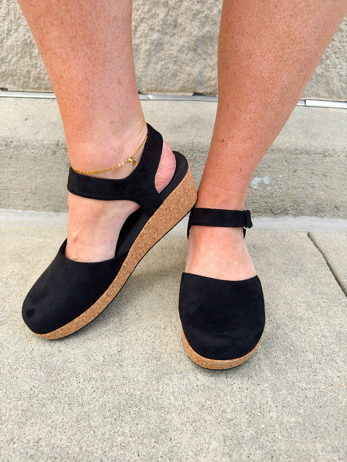 [Corkys] All In Black Wedges