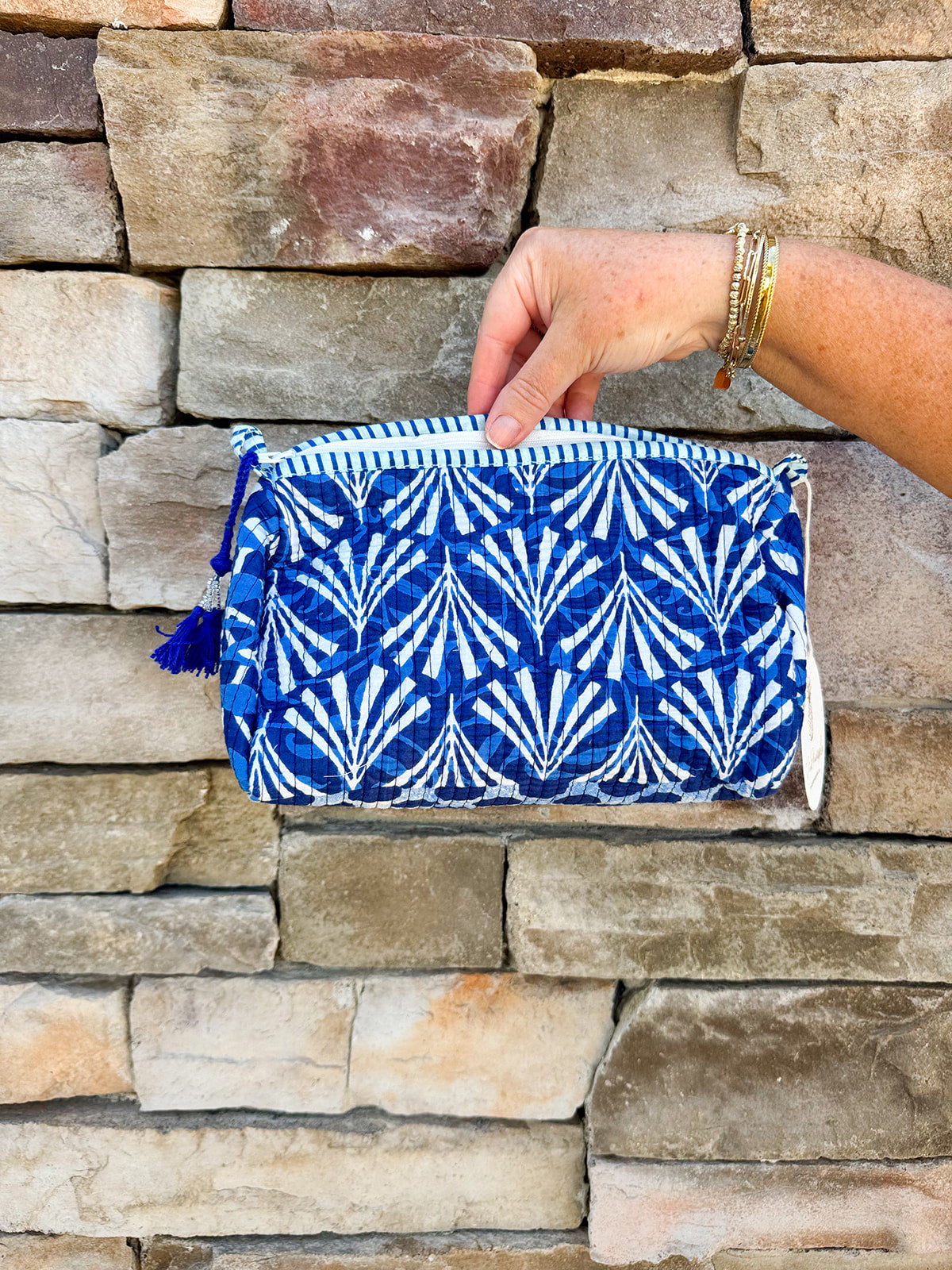 Seaside Stroll Quilted Cosmetic Bag – Medium