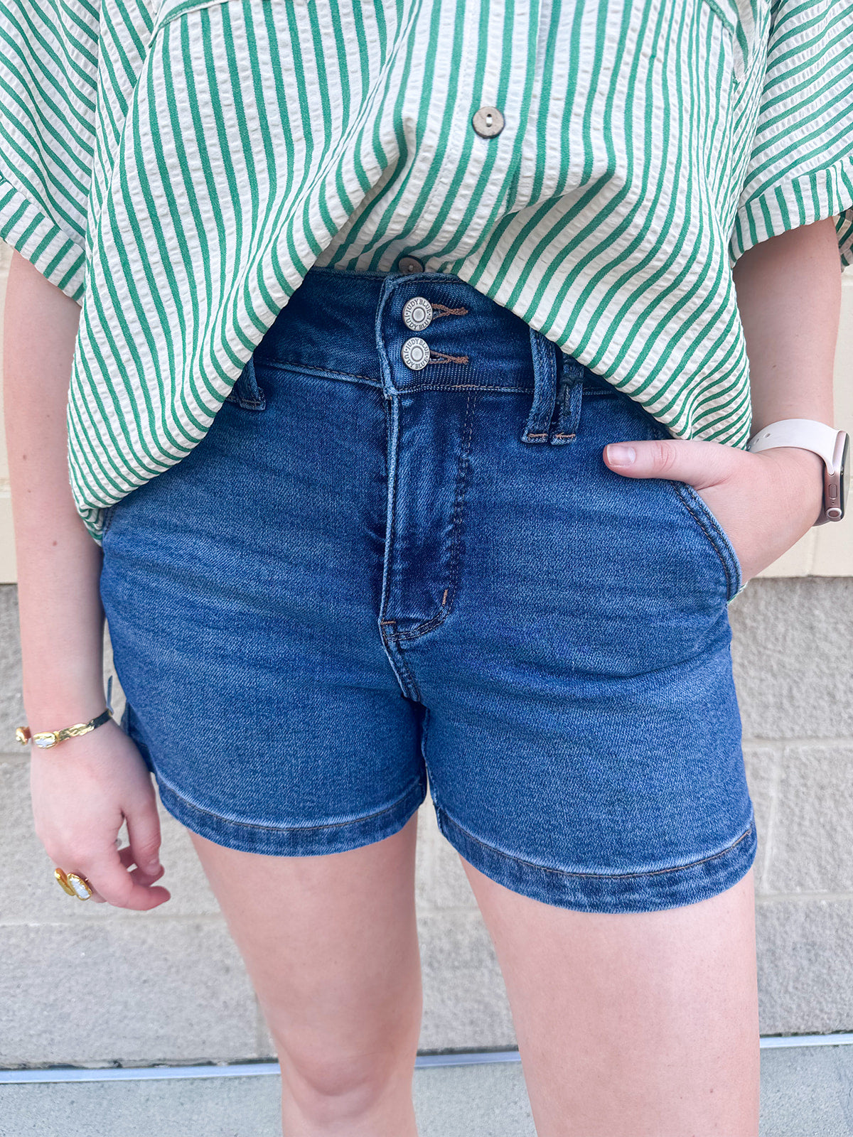 [Judy Blue] Magnolia High Rise Double Button Shorts