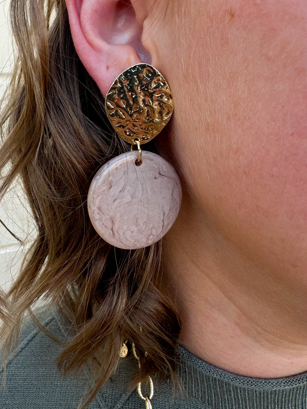 Evening Chic Earrings in gold and taupe, hammered top stud with resin circle drop, lightweight dangle accessory
