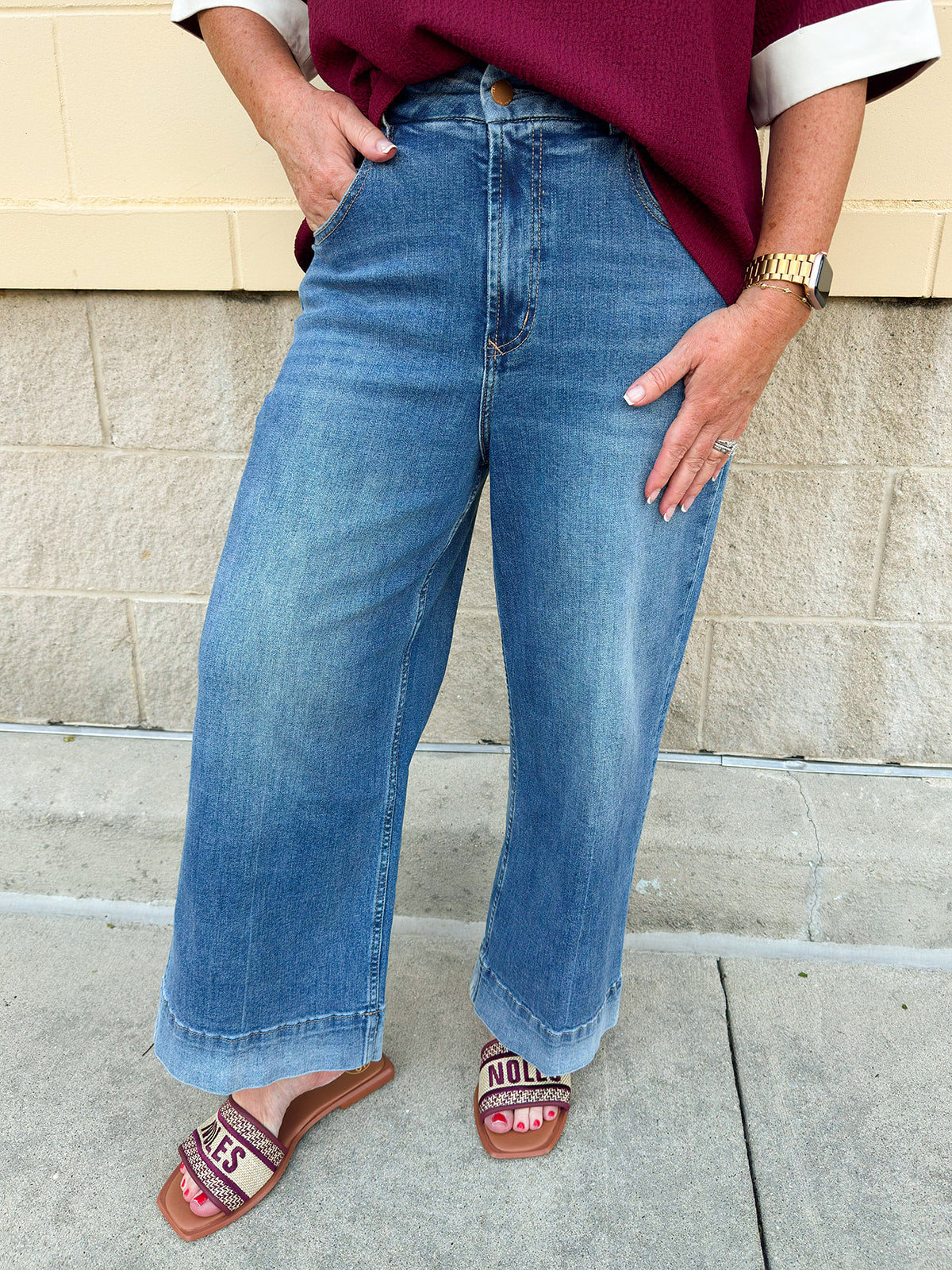 High-rise jeans in lagoon blue with casual cuffed hem