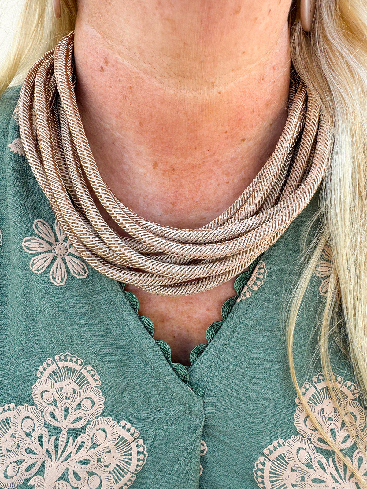 Rope Necklace in Ecru color

