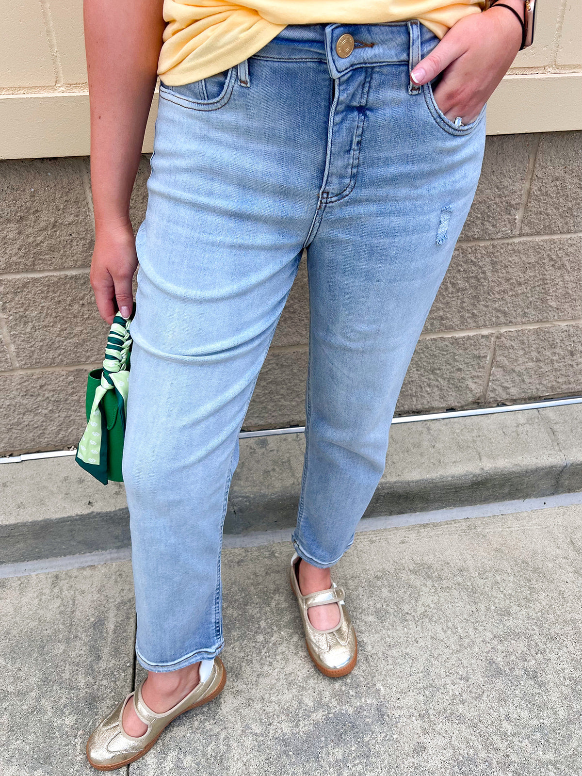 [Kut from the Kloth] Rachael High Rise Mom Jeans in Recognition - The Pink Pineapple 850