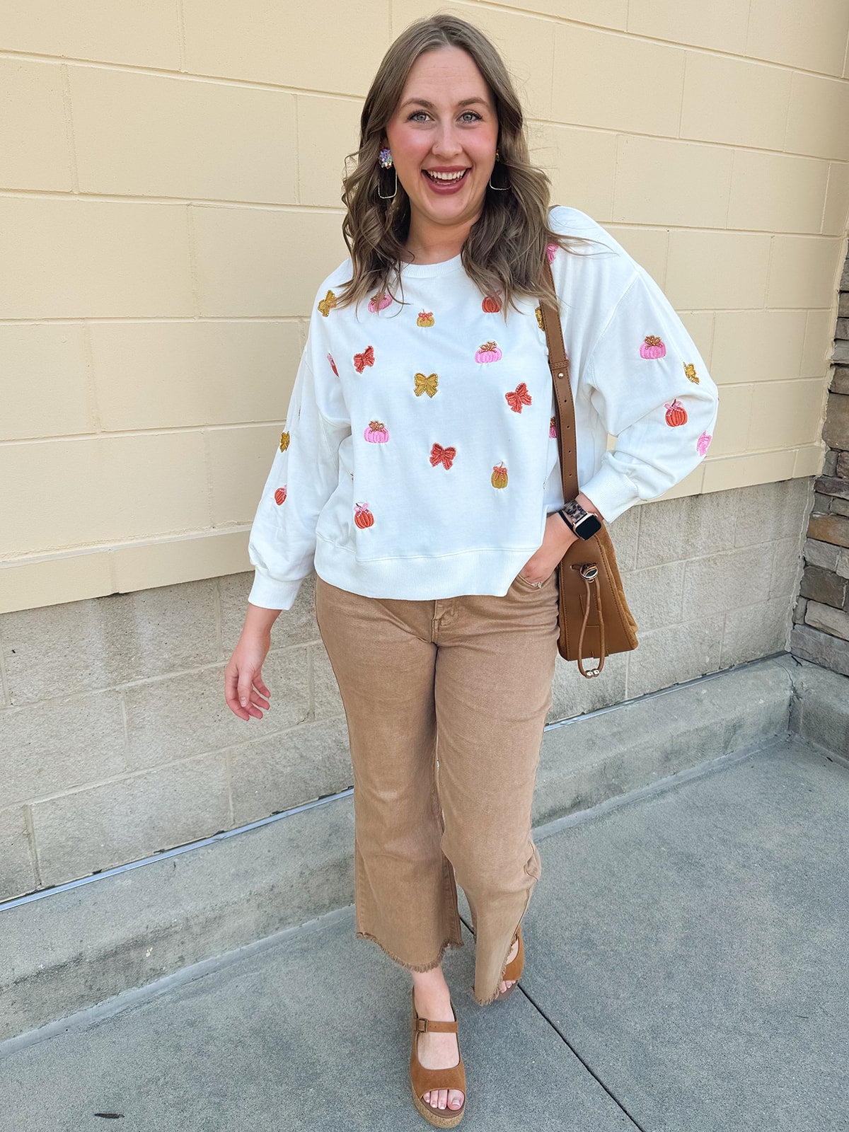 [Mary Square] Millie white sweatshirt with pink and gold bows and pumpkin patches