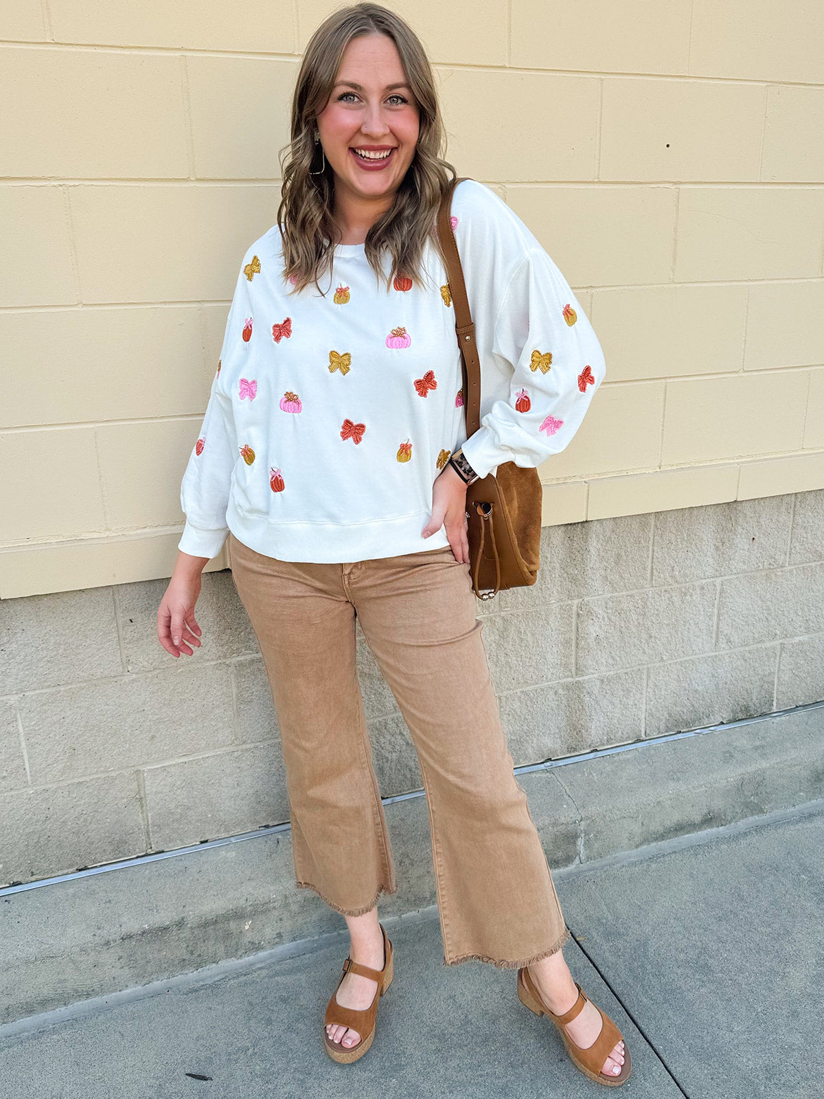 [Mary Square] Millie white sweatshirt with pink and gold bows and pumpkin patches