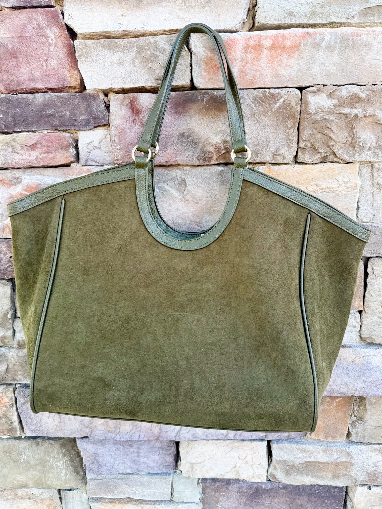 Milano Tote in Olive- Back 