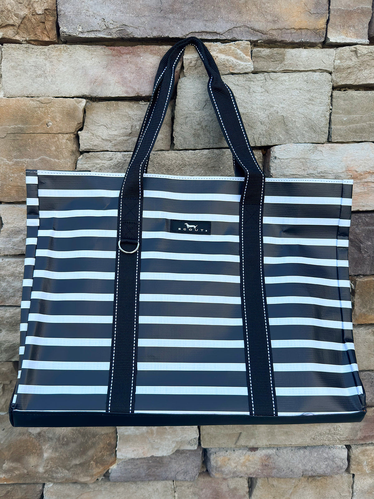 [Scout] Original Deano Large Tote in Fleetwood Black with open-top design and sturdy straps