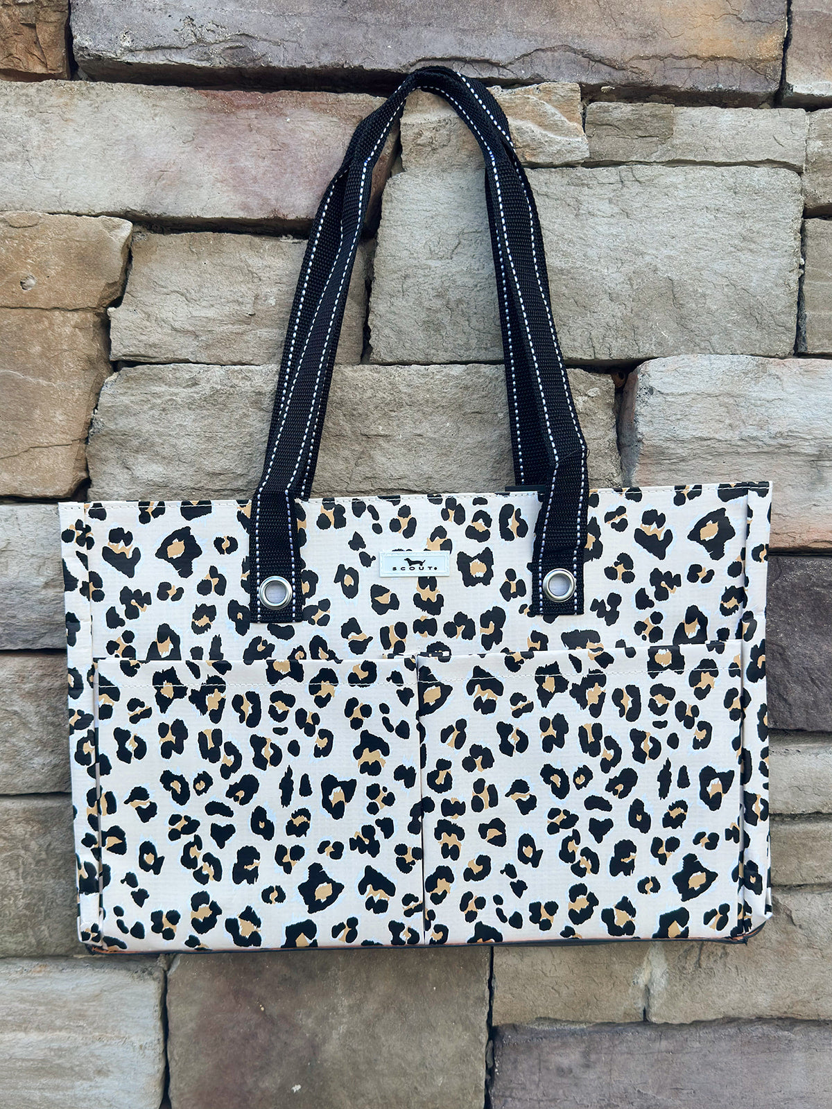 [Scout] Uptown Pocket Tote in Glamoflauge with structured design and four exterior pockets