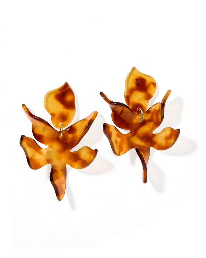 [LINNY CO] Flora Caramel Earrings, oversized 80mm design with glossy light and dark brown marbled acetate.