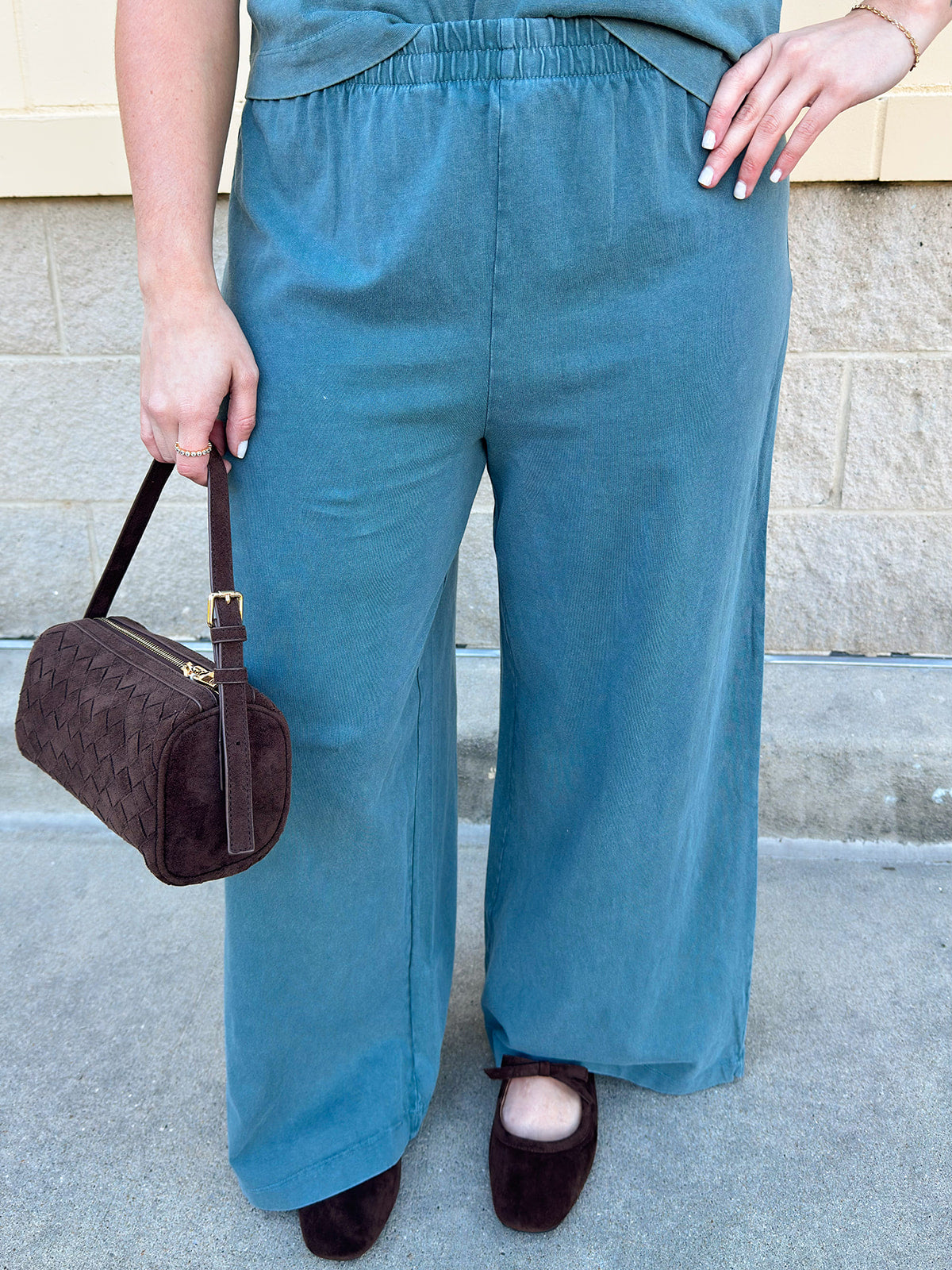 [Z Supply] Scout Jersey Crop Flare Pant in Emerald Cove