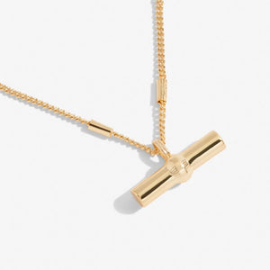 Aura Bar Necklace in Gold-Tone Plating | Close Up
