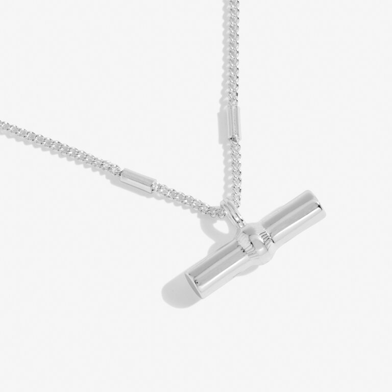 Aura Bar Necklace in Silver Plating | Front View