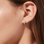 [Ana Luisa] Ashley Pearl Huggie Hoops - The Pink Pineapple 850