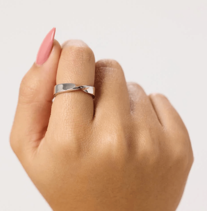 [Ana Luisa] Eliora Silver Band Ring - The Pink Pineapple 850