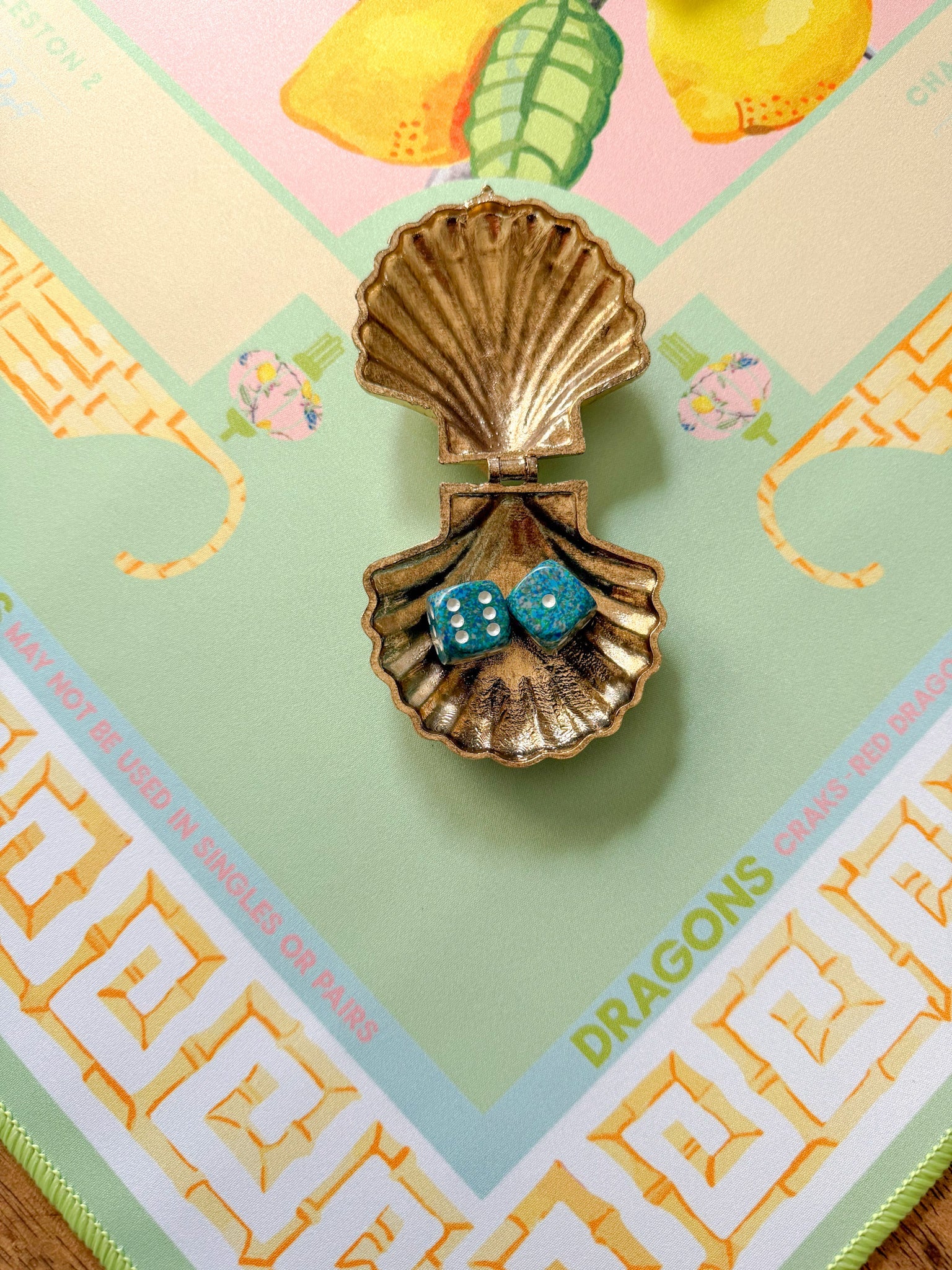 Antique Gold Scallop Shell Dice Catchall Dish - The Pink Pineapple 850