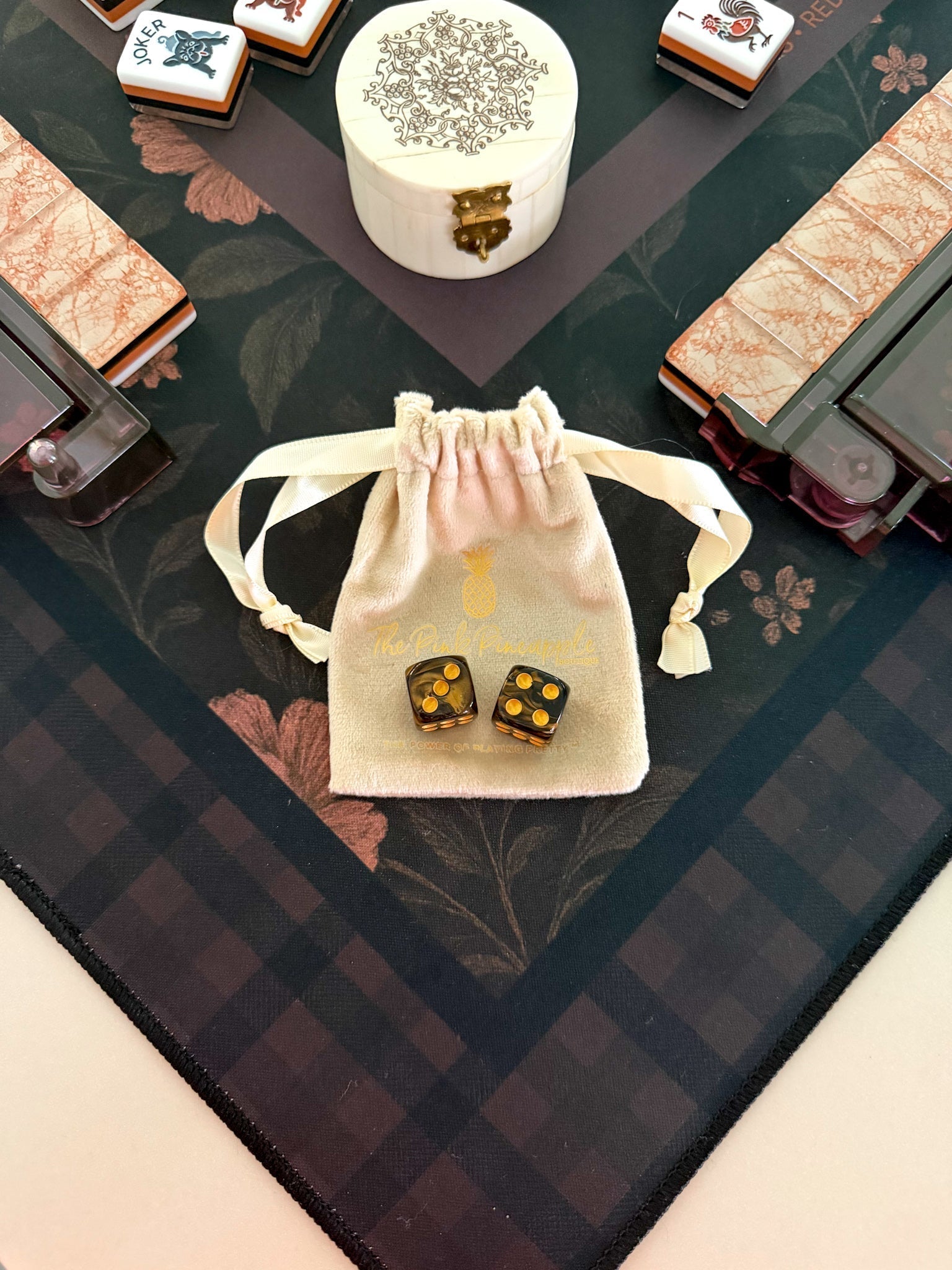 Ash Burl x Autumn Saffron Tablescape Set - The Pink Pineapple 850
