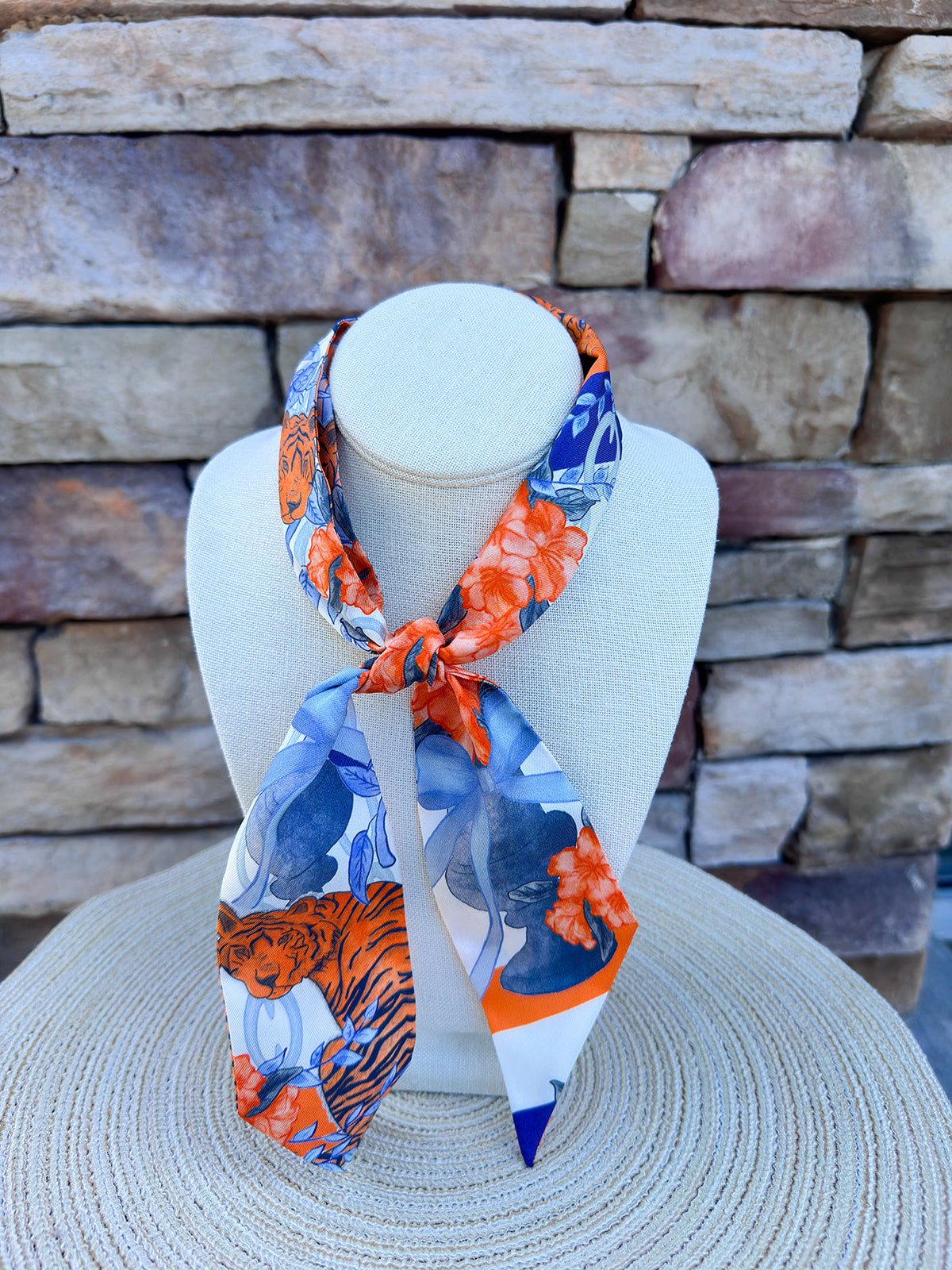 Auburn Heirloom Scarflette™ - The Pink Pineapple 850