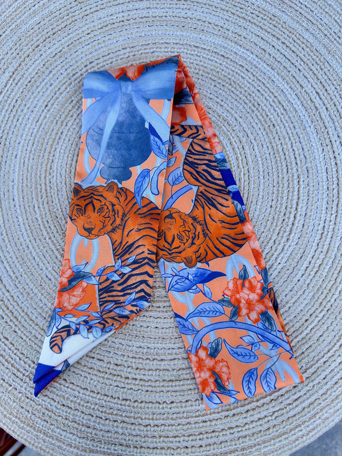 Auburn Heirloom Scarflette™ - The Pink Pineapple 850