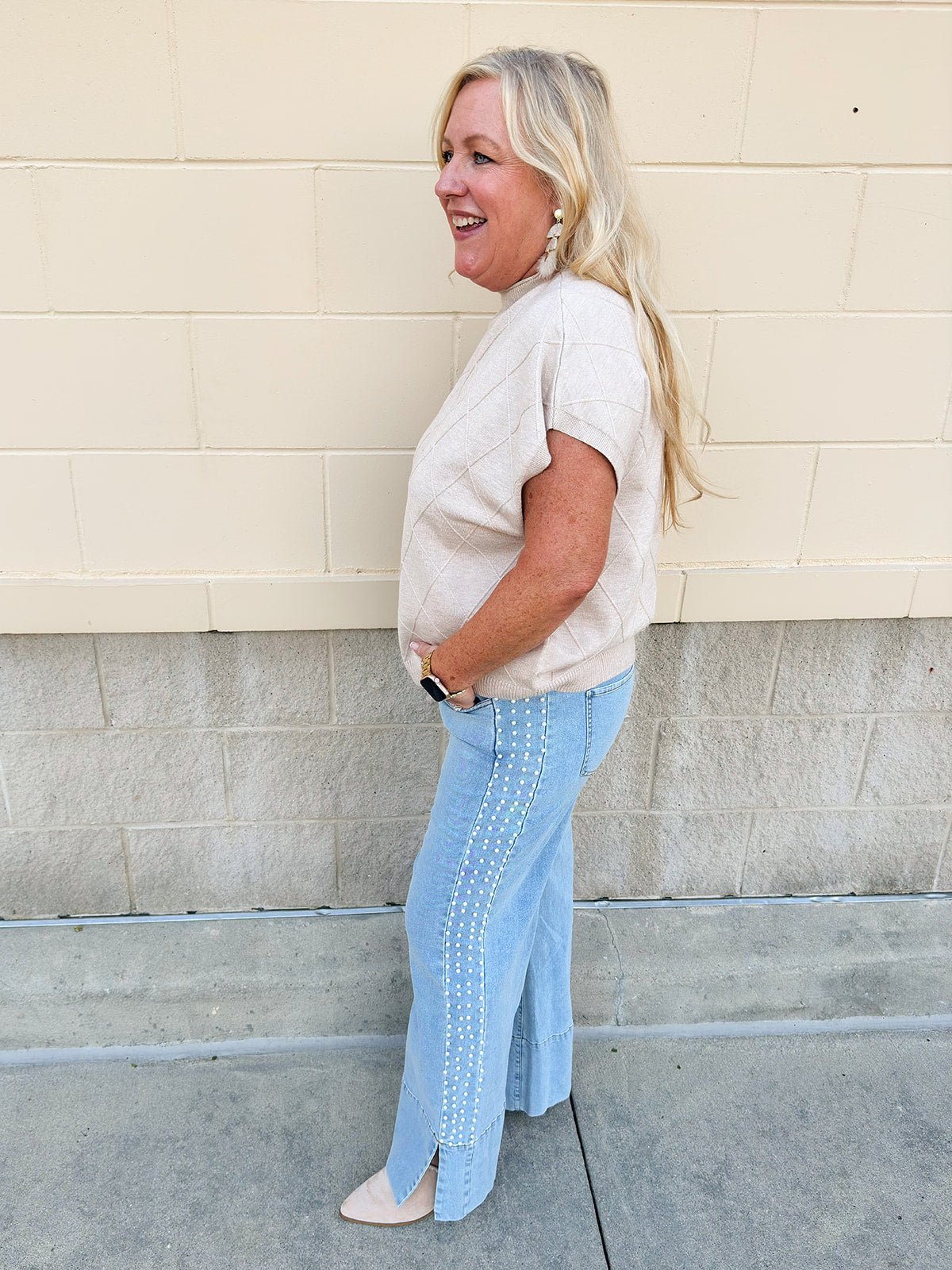 Autumn Luxe Diamond Sweater in Taupe - The Pink Pineapple 850