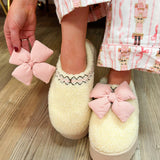 Bloom & Bow Cozy Sherpa Slippers - The Pink Pineapple 850