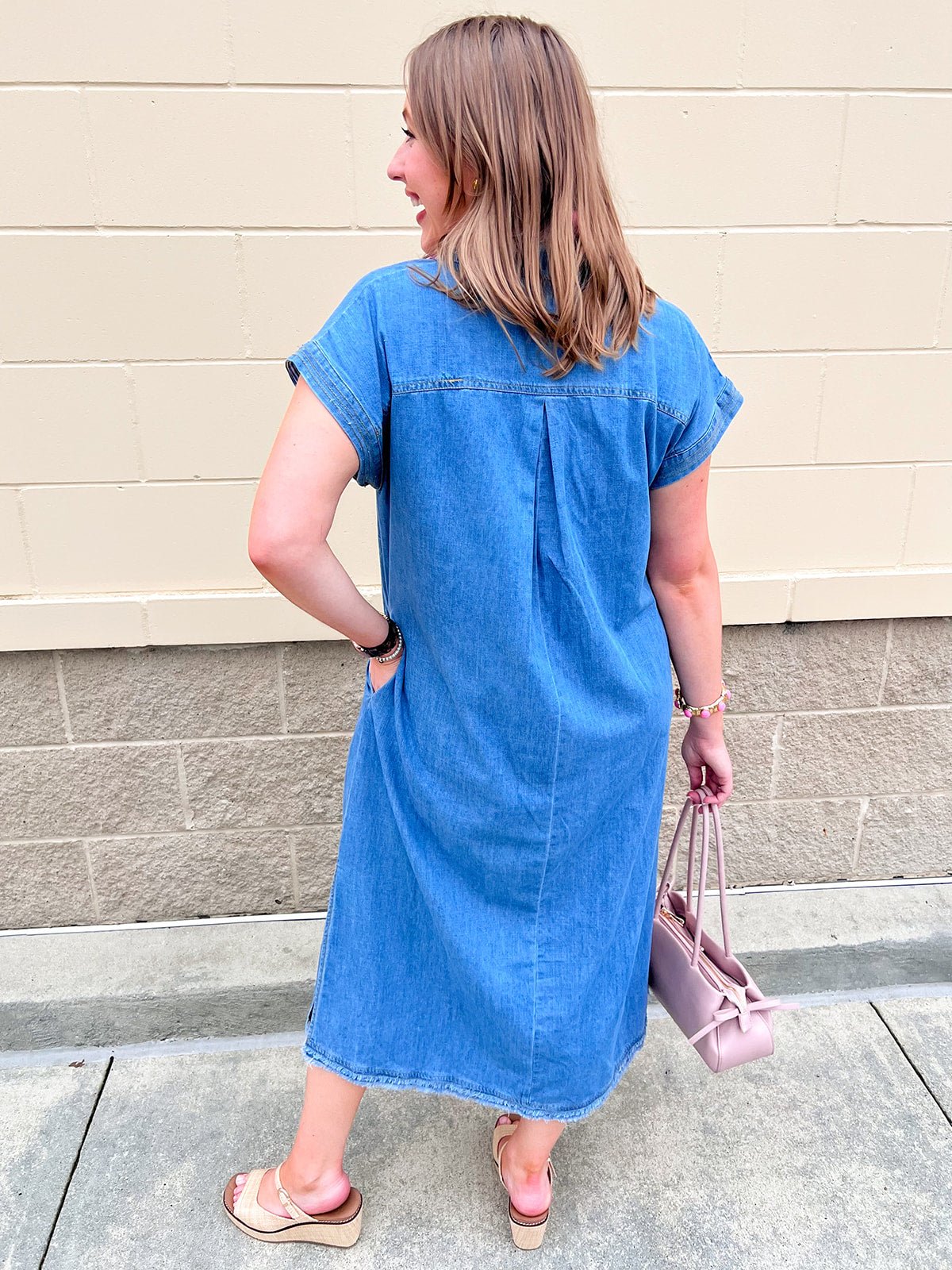 Blue Ridge Ease Midi Dress - The Pink Pineapple 850