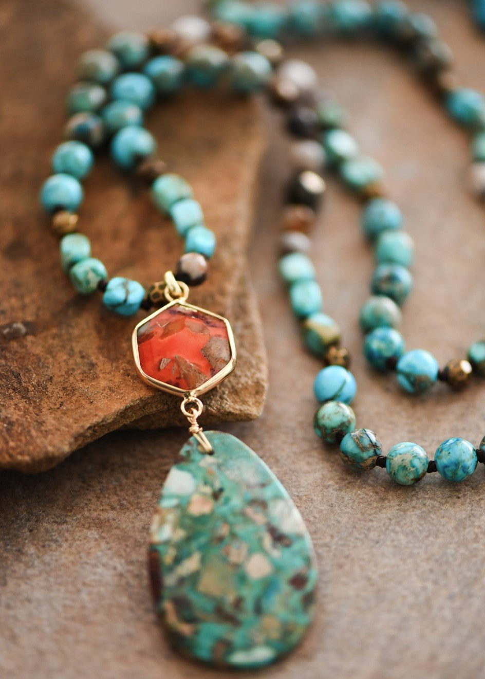 Blue Sea Natural Stone Bead Pendant Necklace - The Pink Pineapple 850