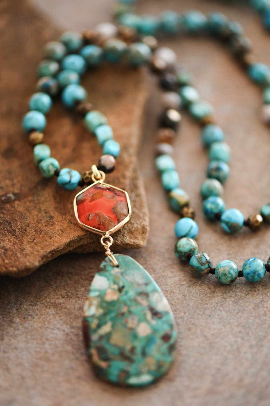 Blue Sea Natural Stone Bead Pendant Necklace - The Pink Pineapple 850