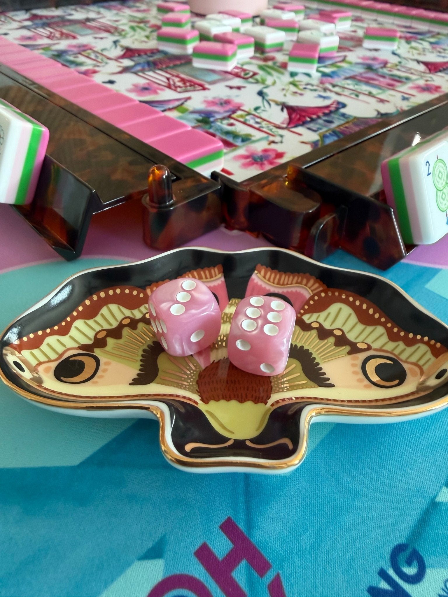 Blush Empress Mahjong Dice - The Pink Pineapple 850
