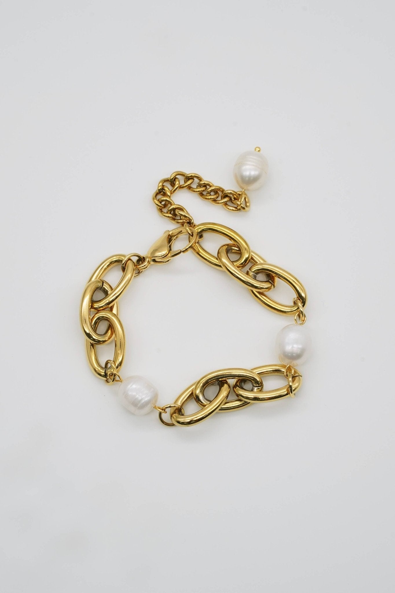[Brenda Grands] Gold Chunky Pearl Chain Bracelet - The Pink Pineapple 850
