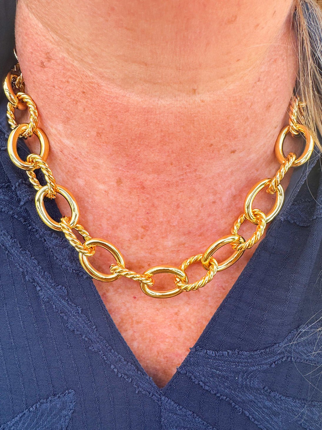 [Brenda Grands] Gold Link Statement Aspen Necklace - The Pink Pineapple 850