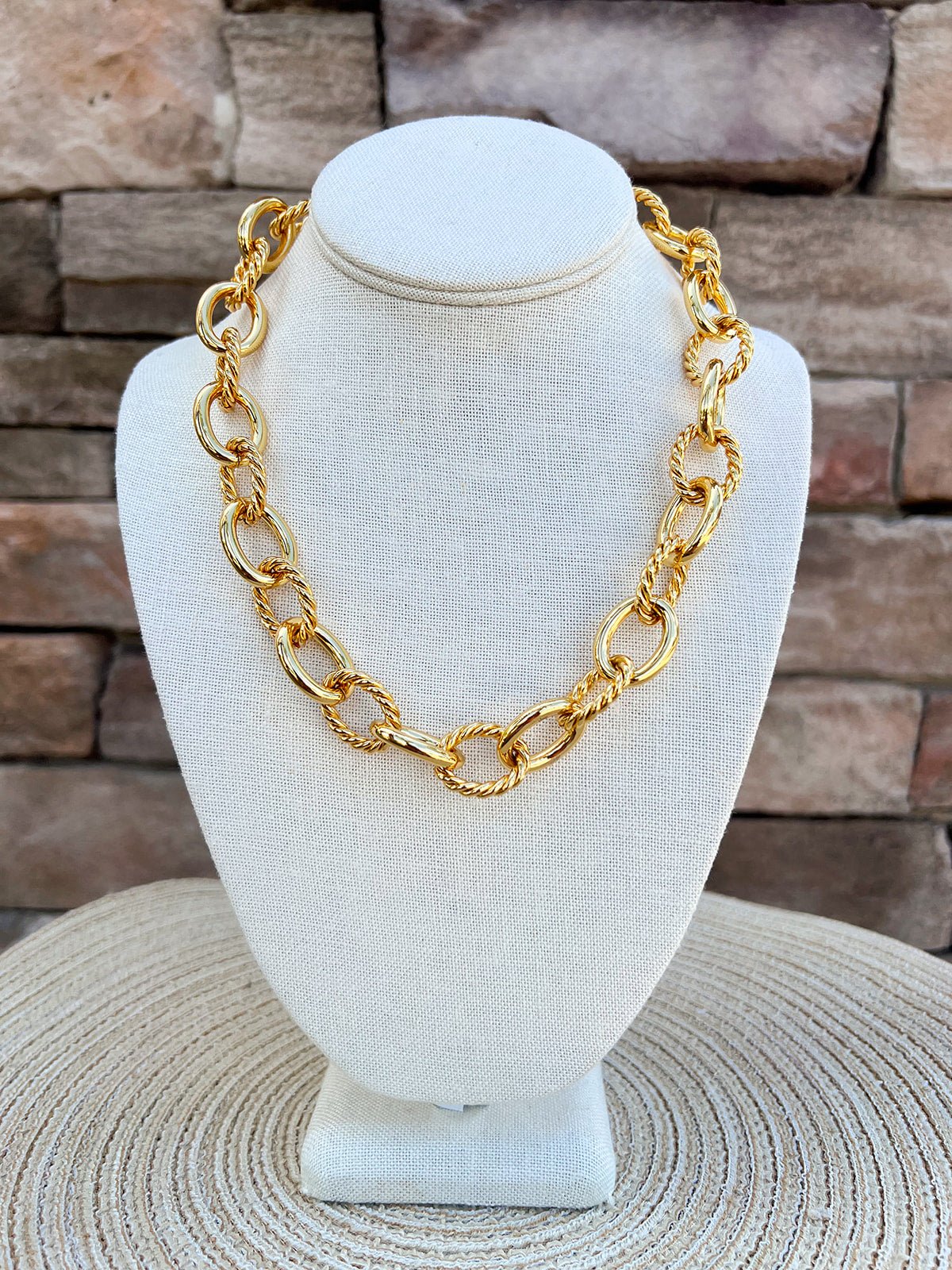 [Brenda Grands] Gold Link Statement Aspen Necklace - The Pink Pineapple 850