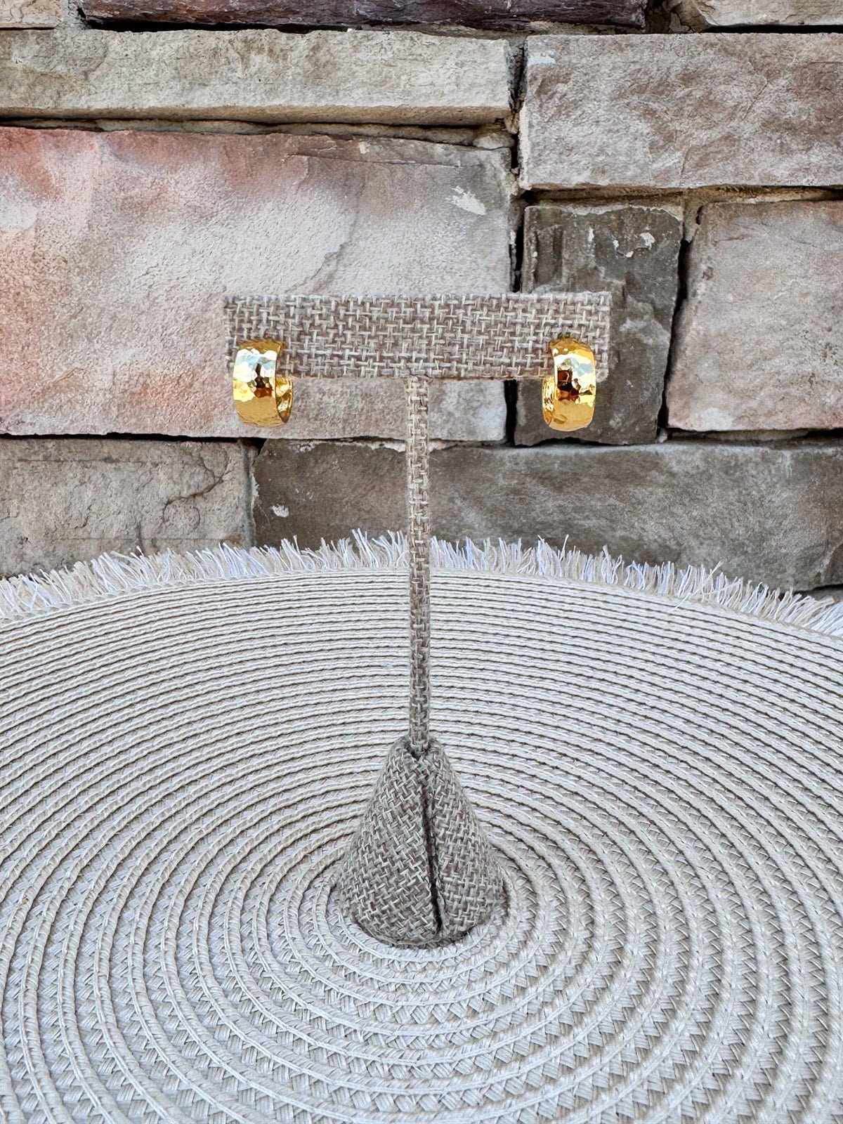 [Brenda Grands] Hammered Hoops - The Pink Pineapple 850