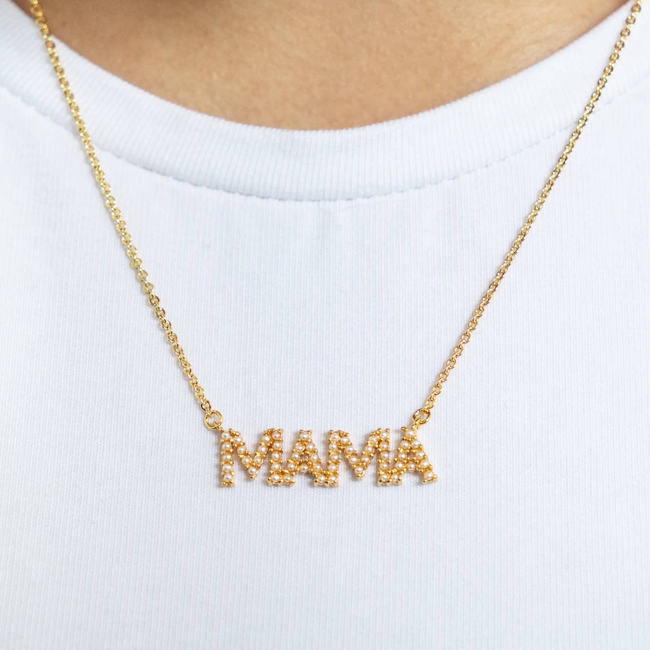 [Brenda Grands] Mama Pearl Necklace - The Pink Pineapple 850