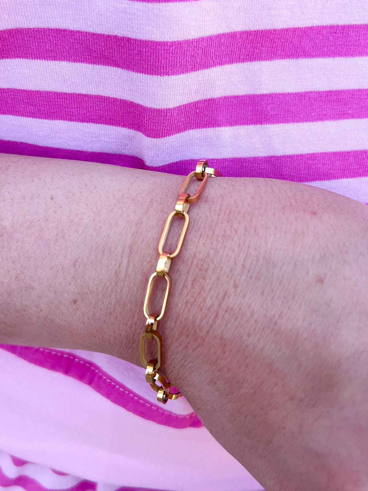 [Brenda Grands] Oval Links Bracelet - The Pink Pineapple 850