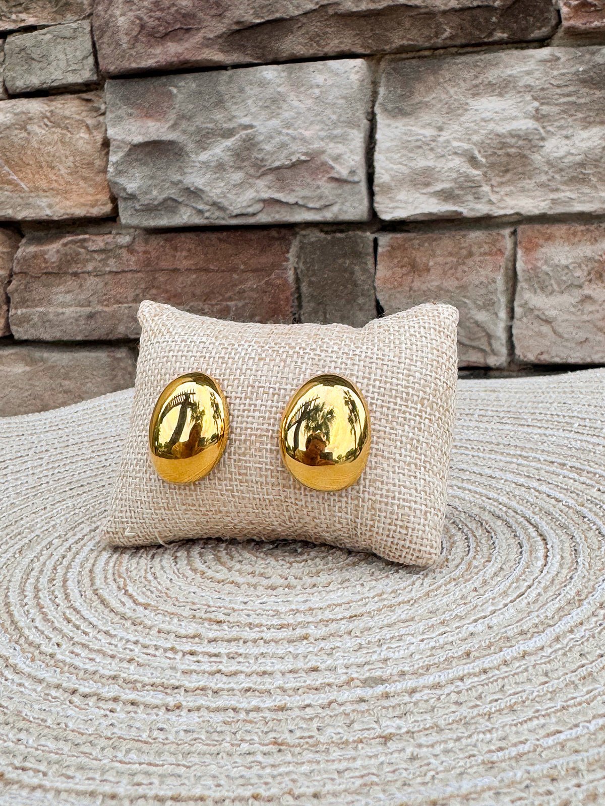 [Brenda Grands] Statement Dome Studs - The Pink Pineapple 850