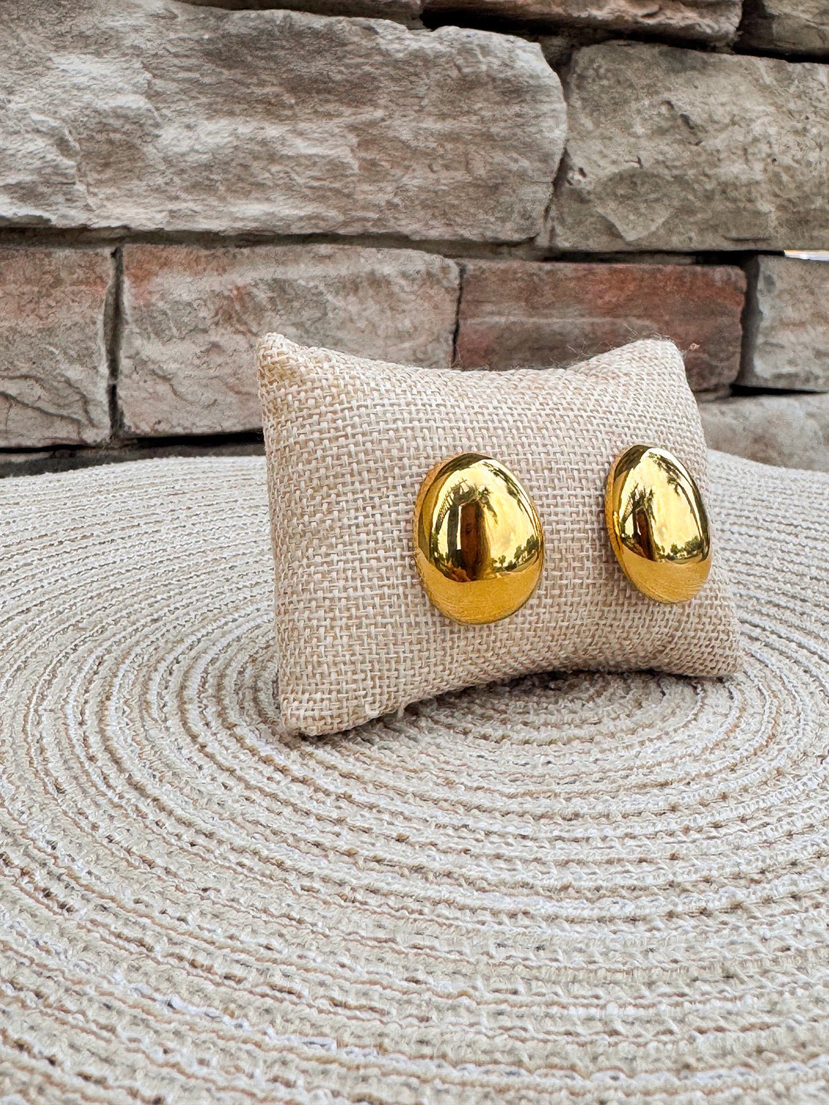 [Brenda Grands] Statement Dome Studs - The Pink Pineapple 850