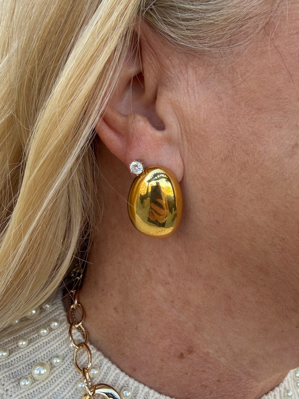 [Brenda Grands] Statement Dome Studs - The Pink Pineapple 850